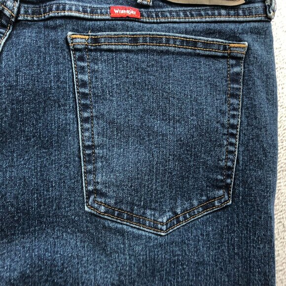 2 Wrangler Mens Jeans 34x29 Measured Relaxed Fit Blue Denim Classic Casual - Picture 12 of 16
